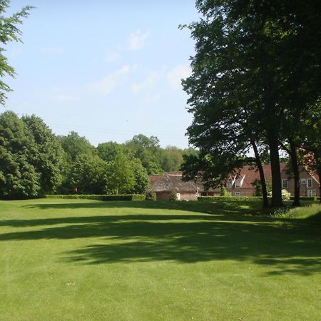 Hotel Bossenstein Golf & Polo Club Ranst Exterior foto